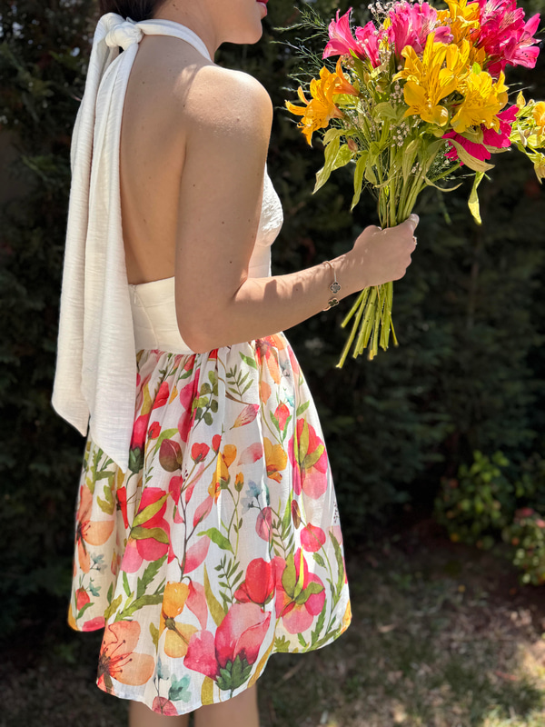 Boyundan Bağlamalı Floral Desen Etekli Elbise