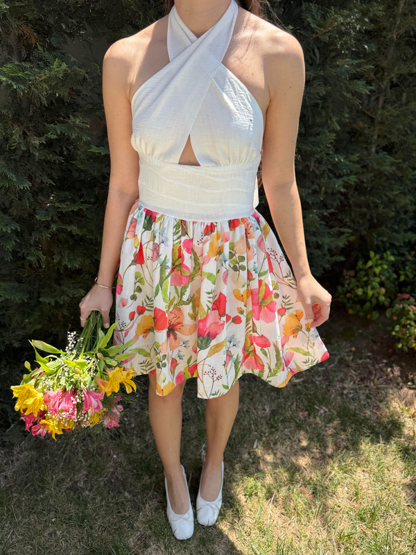 Boyundan Bağlamalı Floral Desen Etekli Elbise