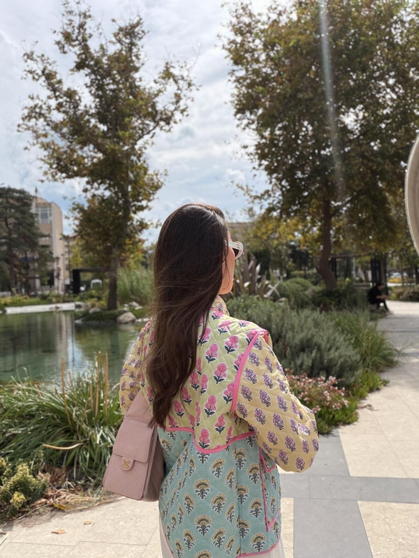 Çiçek Desenli Kapitone Ceket