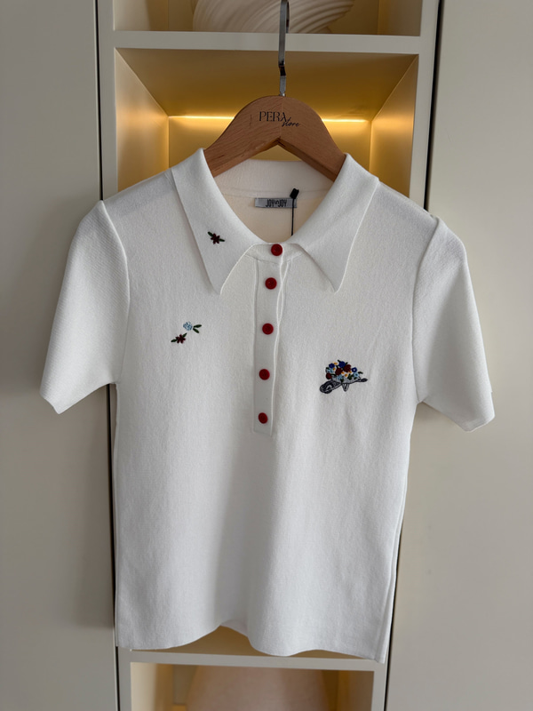 Çiçek Nakışlı Polo Yaka Beyaz Triko