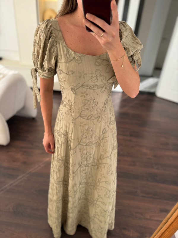 Diva Çiçek Nakışlı Haki Balon Kol Elbise