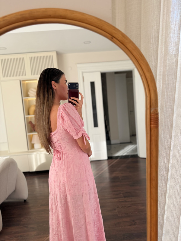 Diva Çiçek Nakışlı Pembe Balon Kol Elbise