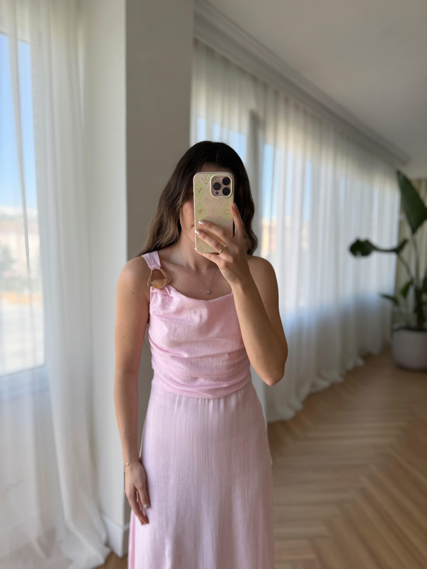 Drapeli Tokalı Pembe Elbise