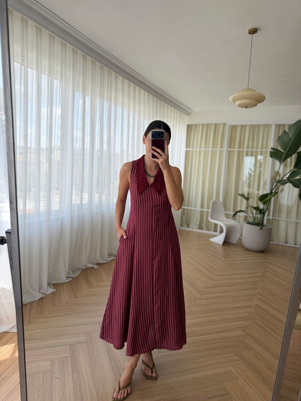 Güpür Yakalı Fermuarlı Bordo Elbise