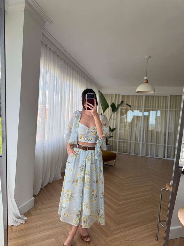 Kahverengi Kemerli Çiçek Desenli Mavi  Etek
