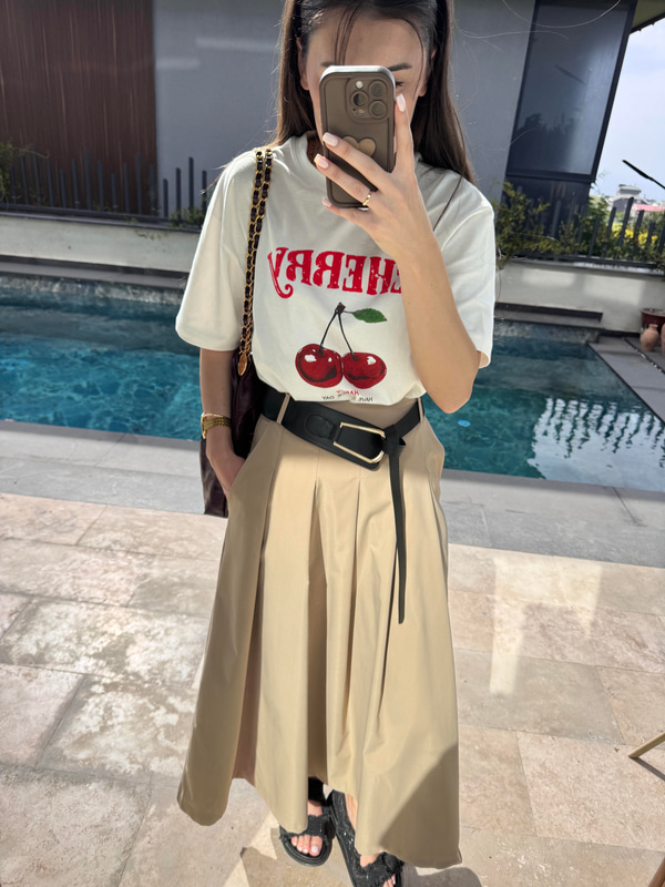 Kemerli Pileli Bej Rengi Midi Etek