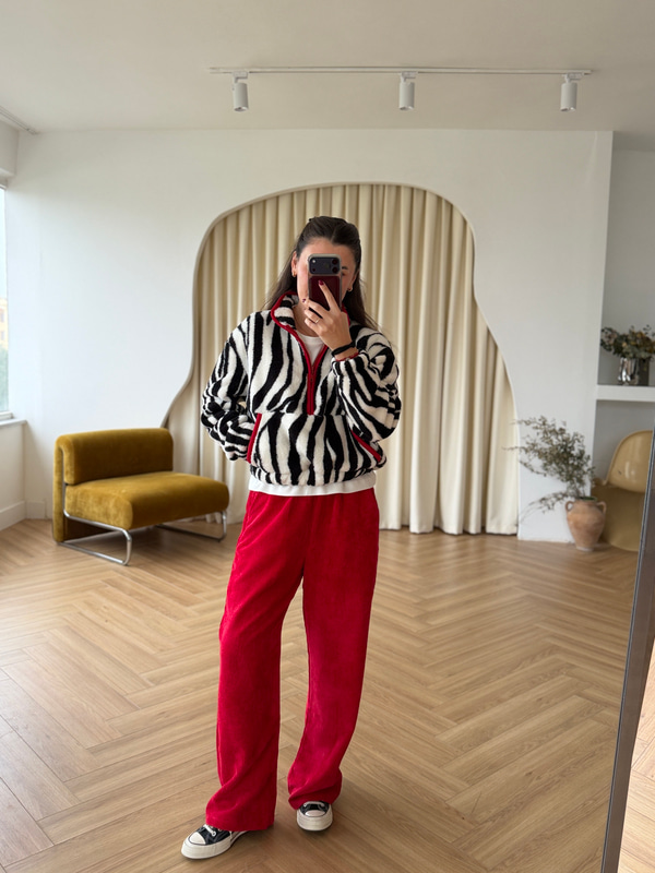 Kırmızı Biyeli Zebra Desen Polar