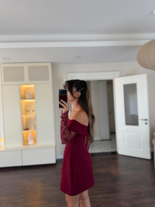 Kolu Tül Detaylı Bordo Mini Elbise  