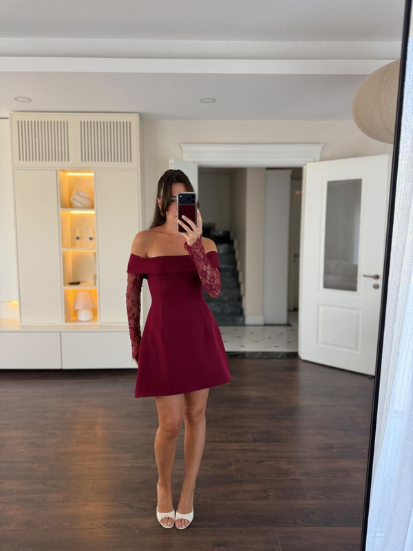 Kolu Tül Detaylı Bordo Mini Elbise  