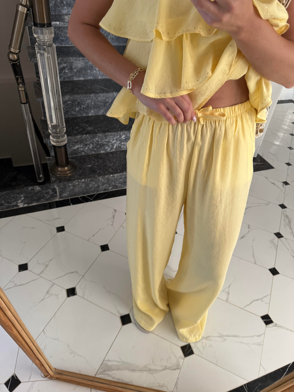 Lily Sarı Takım