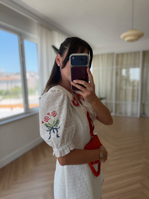 Lisia Nakışlı Elbise