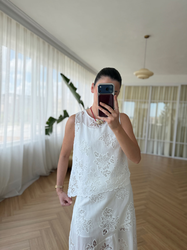 Milen Nakışlı Bluz ve Etek Takım