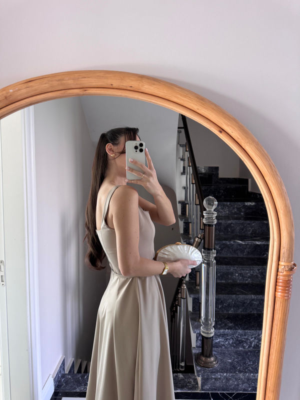 Naomi Bej Elbise