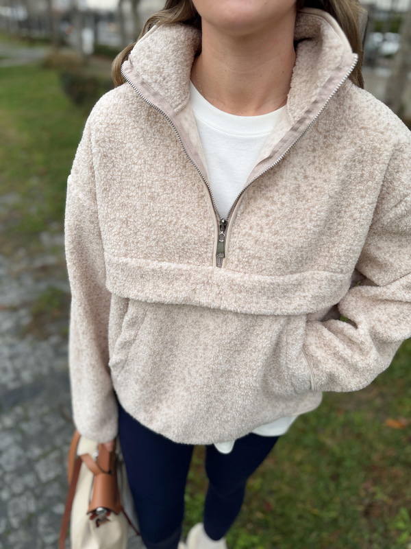 Ön Cepli Bej Polar Sweatshirt