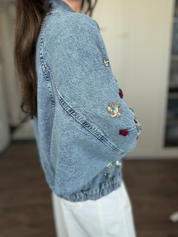 Payet Çiçek İşlemeli Bomber Denim Ceket
