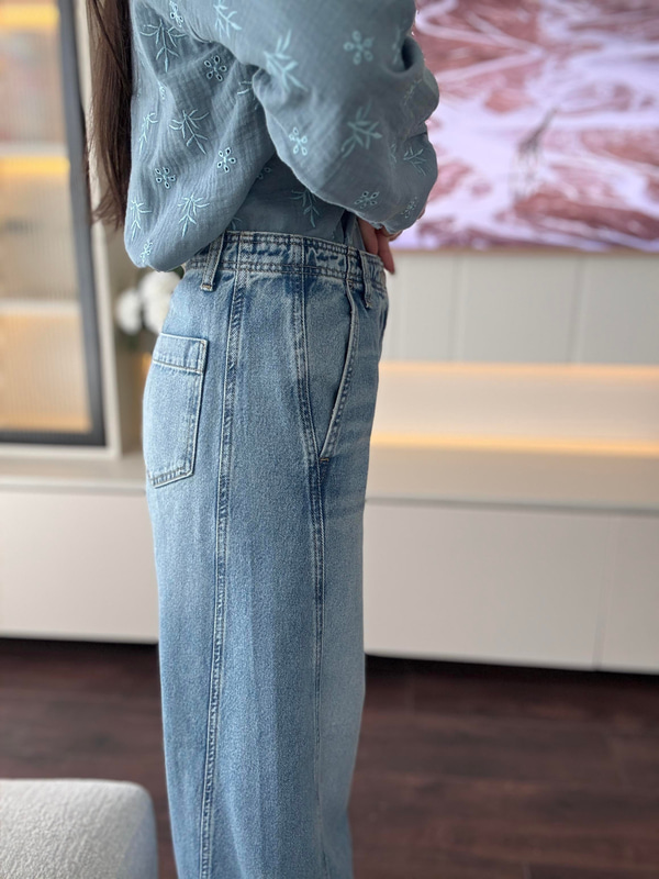 Phila Mavi Jean