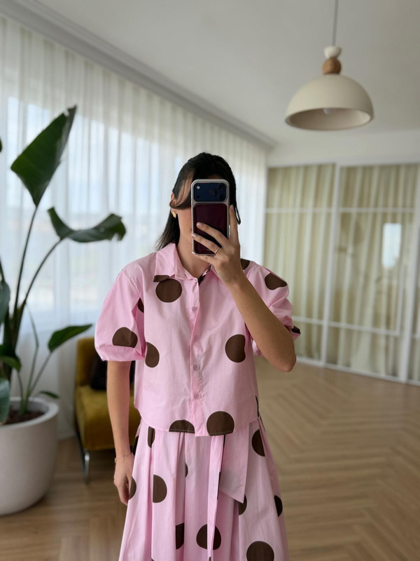 Puantiyeli Pembe Etek-Gömlek Takım