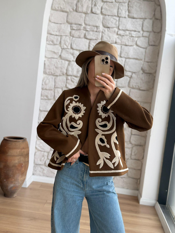 Punch İşlemeli Olive Ceket