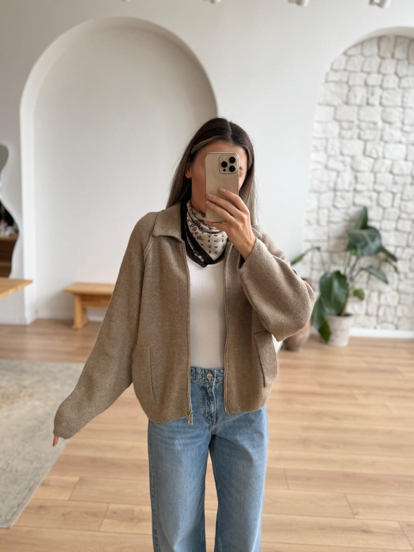 Reglan Kol Fermuarlı Vizon Triko Ceket