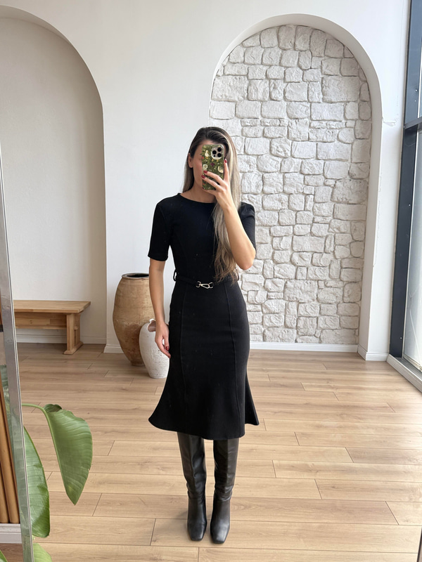 Selanik Kumaş Kemerli Siyah Elbise
