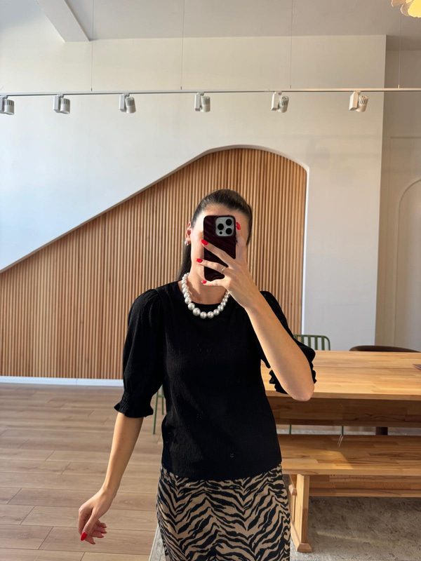 Siyah Krinkıl Bluz