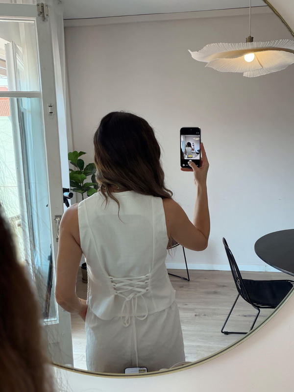 Yanları Örgü Detaylı Arkası İp Bağlamalı Ekru Yelek