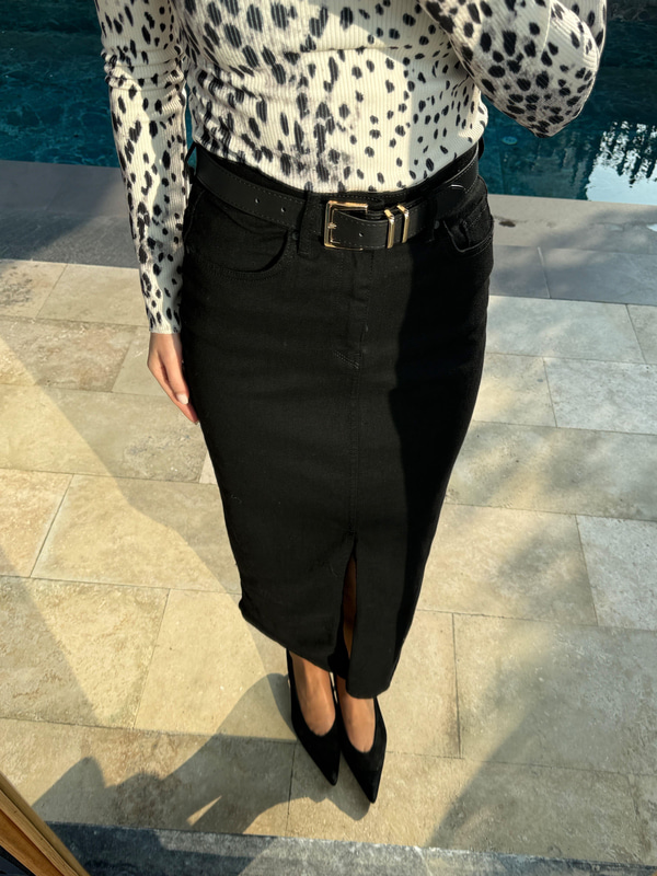 Yırtmaçlı Siyah Denim Kalem Etek