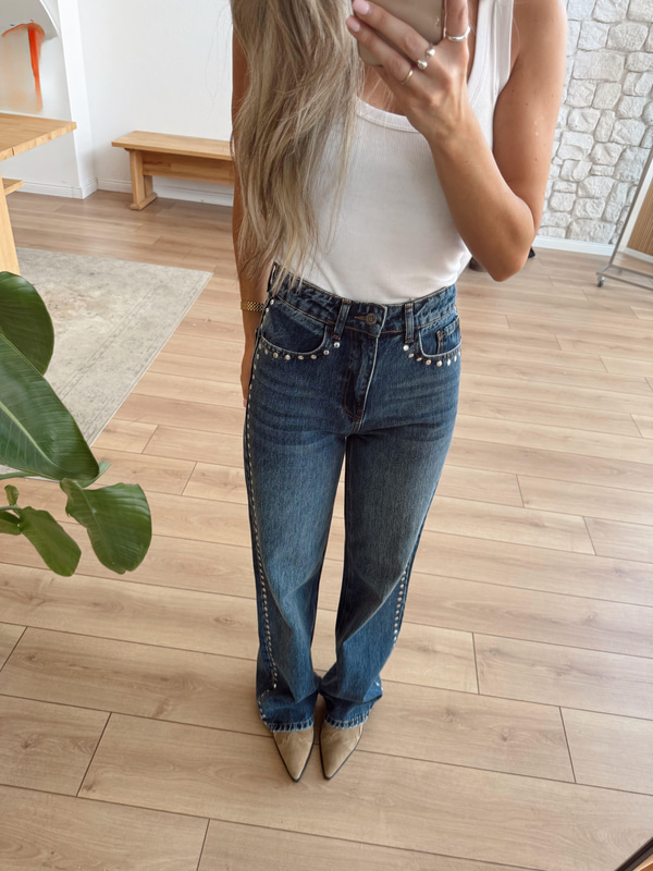 Zımba Detaylı Mavi Jean