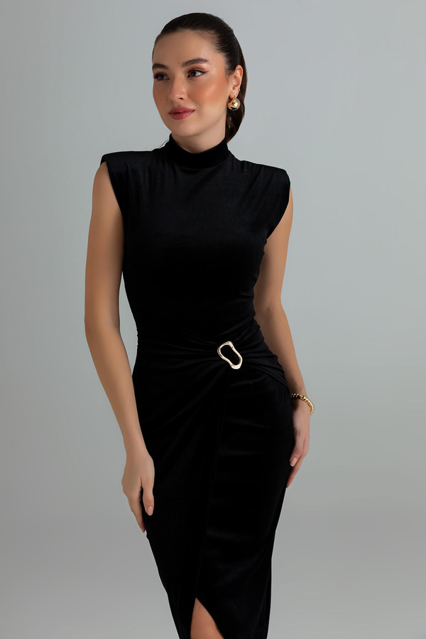 Tokalı Uzun Kadife Elbise - SİYAH