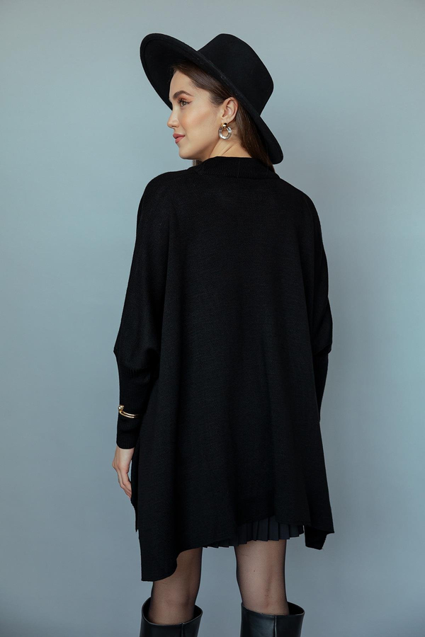 Black Knitwear