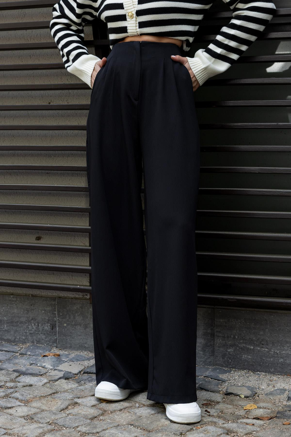 Black Pant