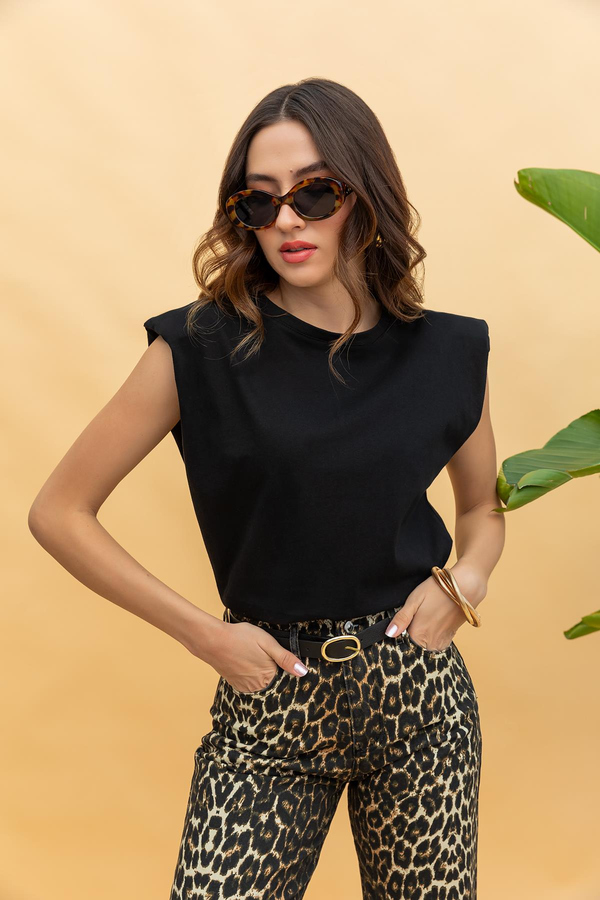 Vatkalı Basic T-shirt - SİYAH