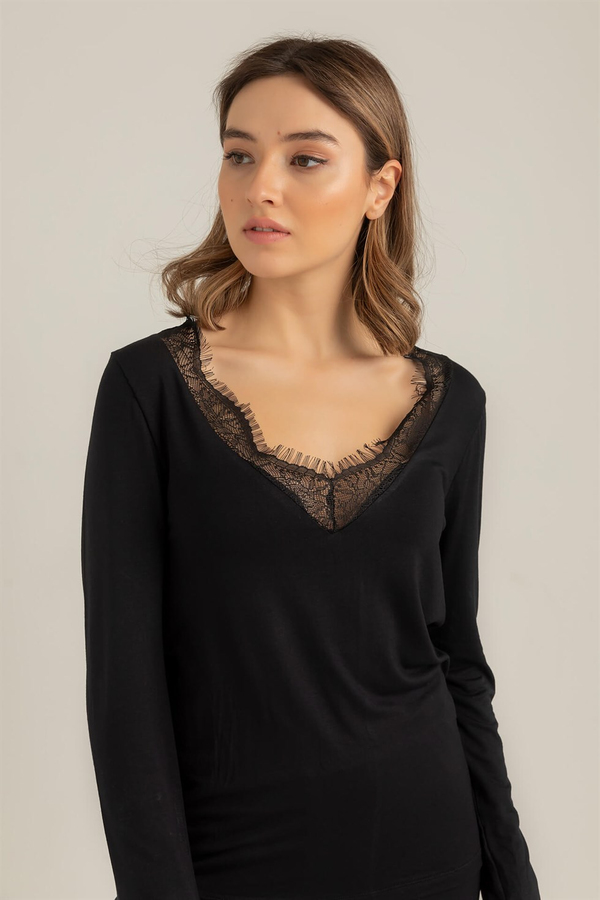 Dantel Detaylı Pijama Takımı - SİYAH