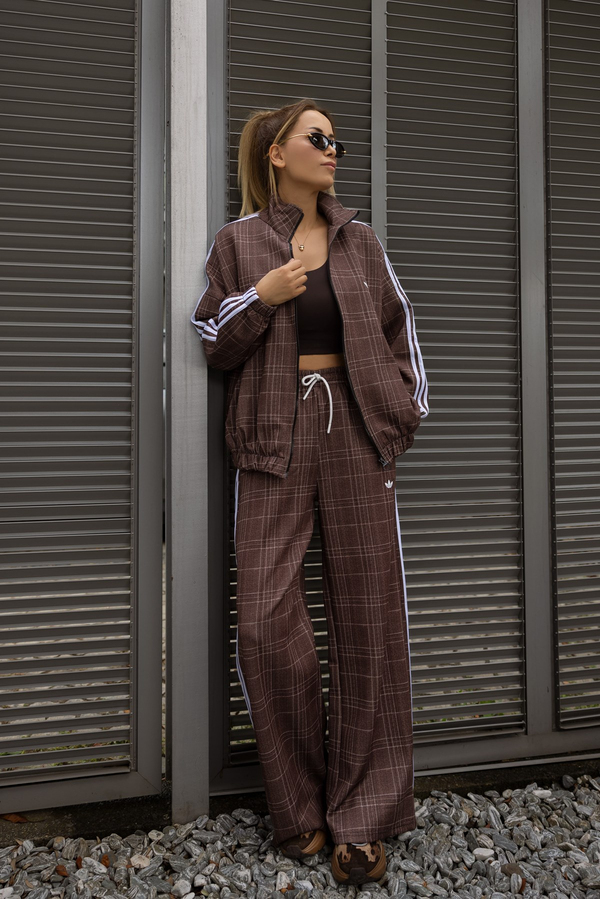 Ekose Desenli Şeritli Eşofman Takımı - KAHVERENGİ