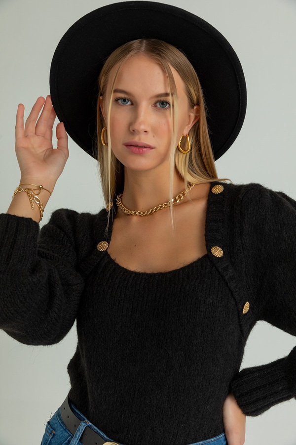 Black Pullover