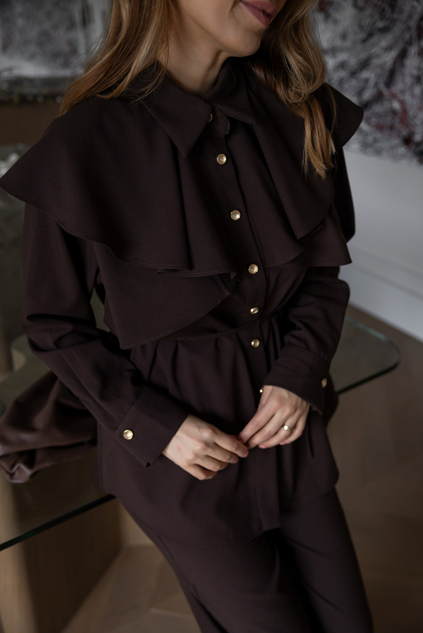 Gold Düğmeli Pelerin Detay Takım - KAHVERENGİ