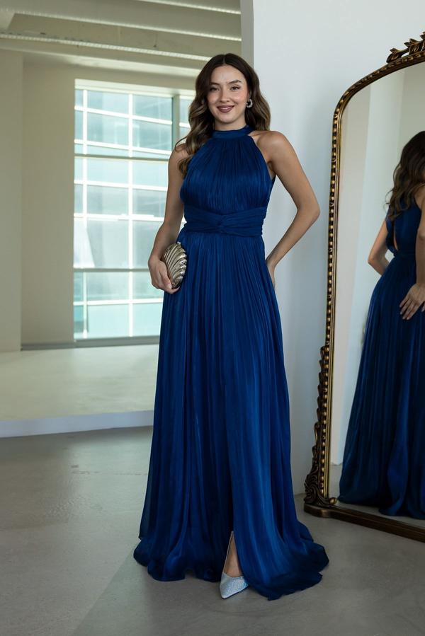 Halter Yaka Drape Detaylı Abiye - LACİVERT