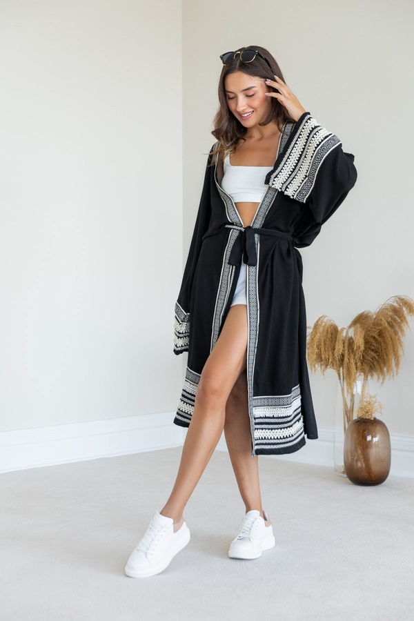 Schwarz Kimono