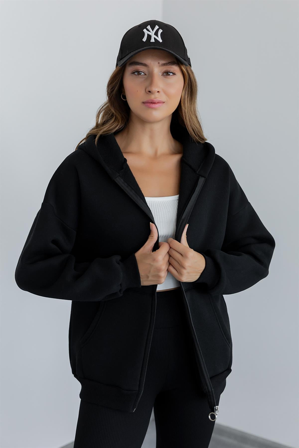 Black Sweatshirt