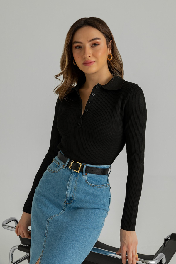 Black Knitwear