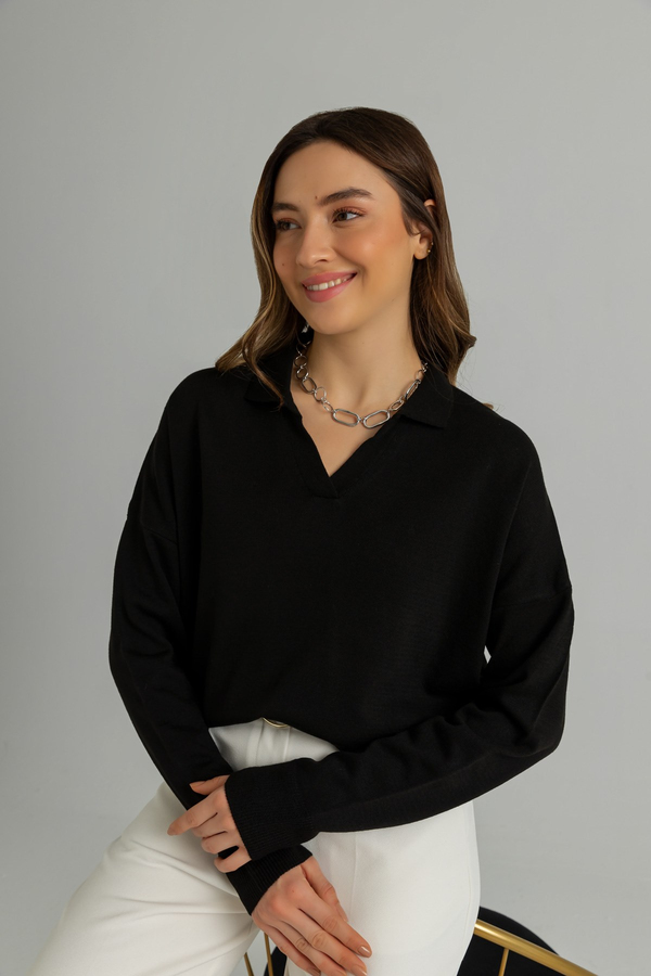 Black Knitwear