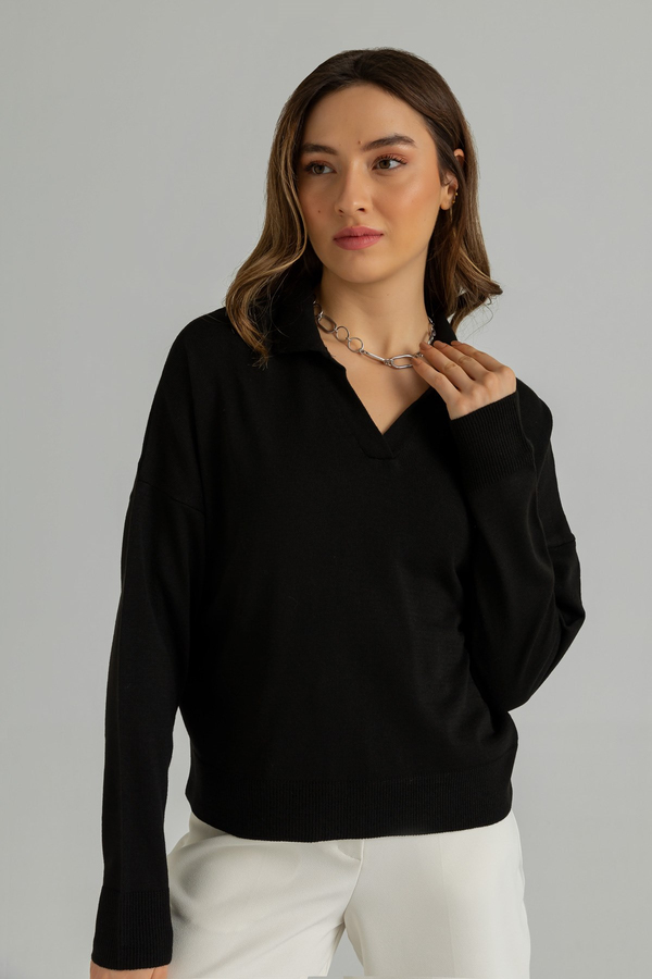 Black Knitwear