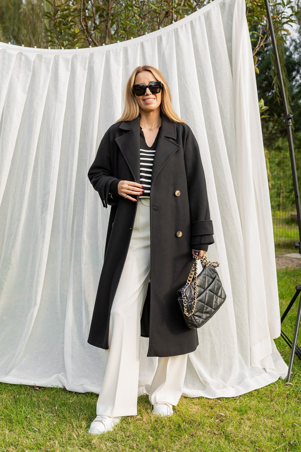 Black Coat & Topcoat