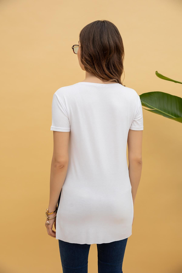 V Yaka Salaş T-shirt - BEYAZ