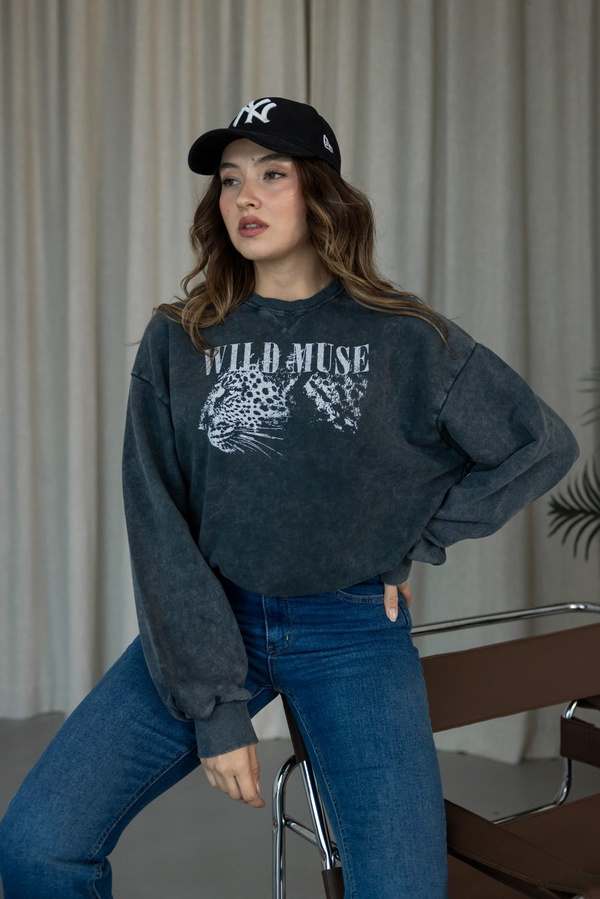 Yıkamalı Leopar Baskılı Oversize Sweat - ANTRASİT