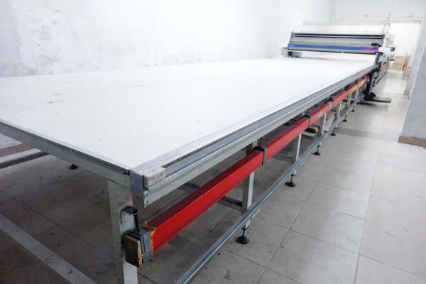 2. El Kumaş Serim Masası | Bara Dahil | En:220Cm | Özbilim P4 ADD Full Otomatik Serim Makinasıne Uyumlu Masadır | Üst Tablalar Mdf Lamdır | 1 Metre Fiyatıdır anlatım görseli 1