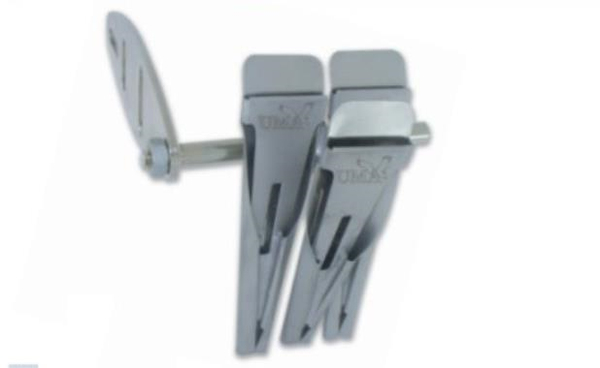 FDM | Uma-26 | Üçlü Şerit Aparatı | 20X10mm | Adidas Şerit | Sanayi Tipi Lastik Makinelerinde Kullanılır ana hero görseli