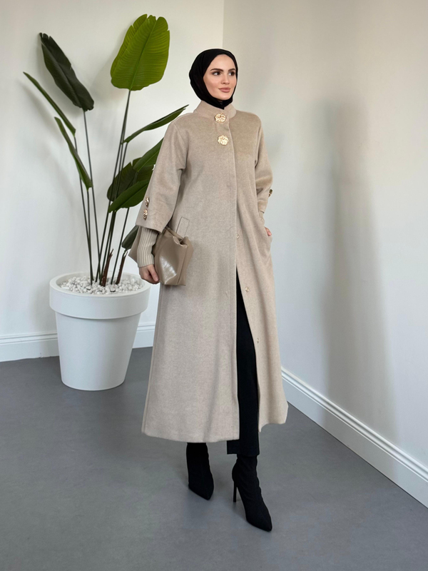 Halime Düğme Detay Kaban - Bej