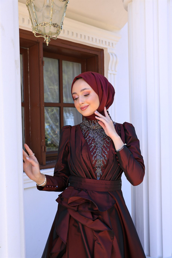 Leyla Dressy - Claret Red