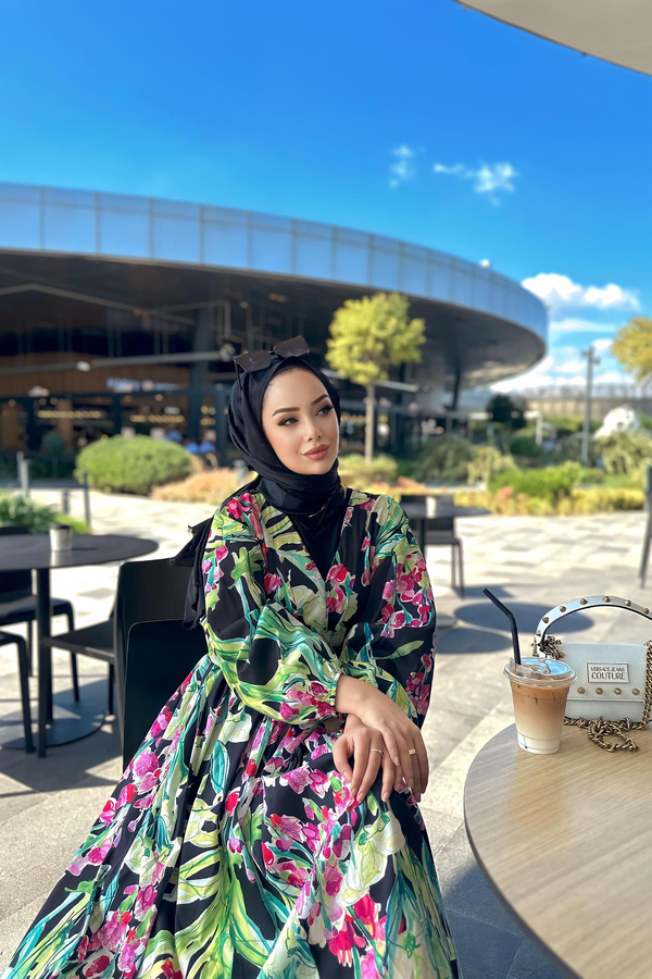 Melis Desenli Elbise - Siyah